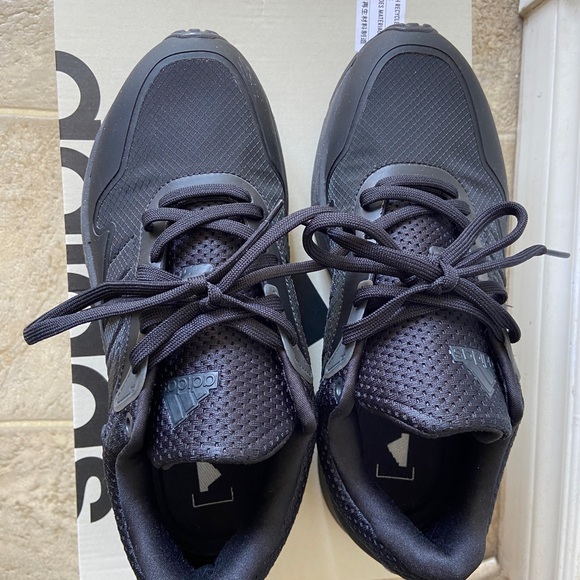 adidas ZNCHILL LIGHTMOTION+ shoes - Picture 3 of 5